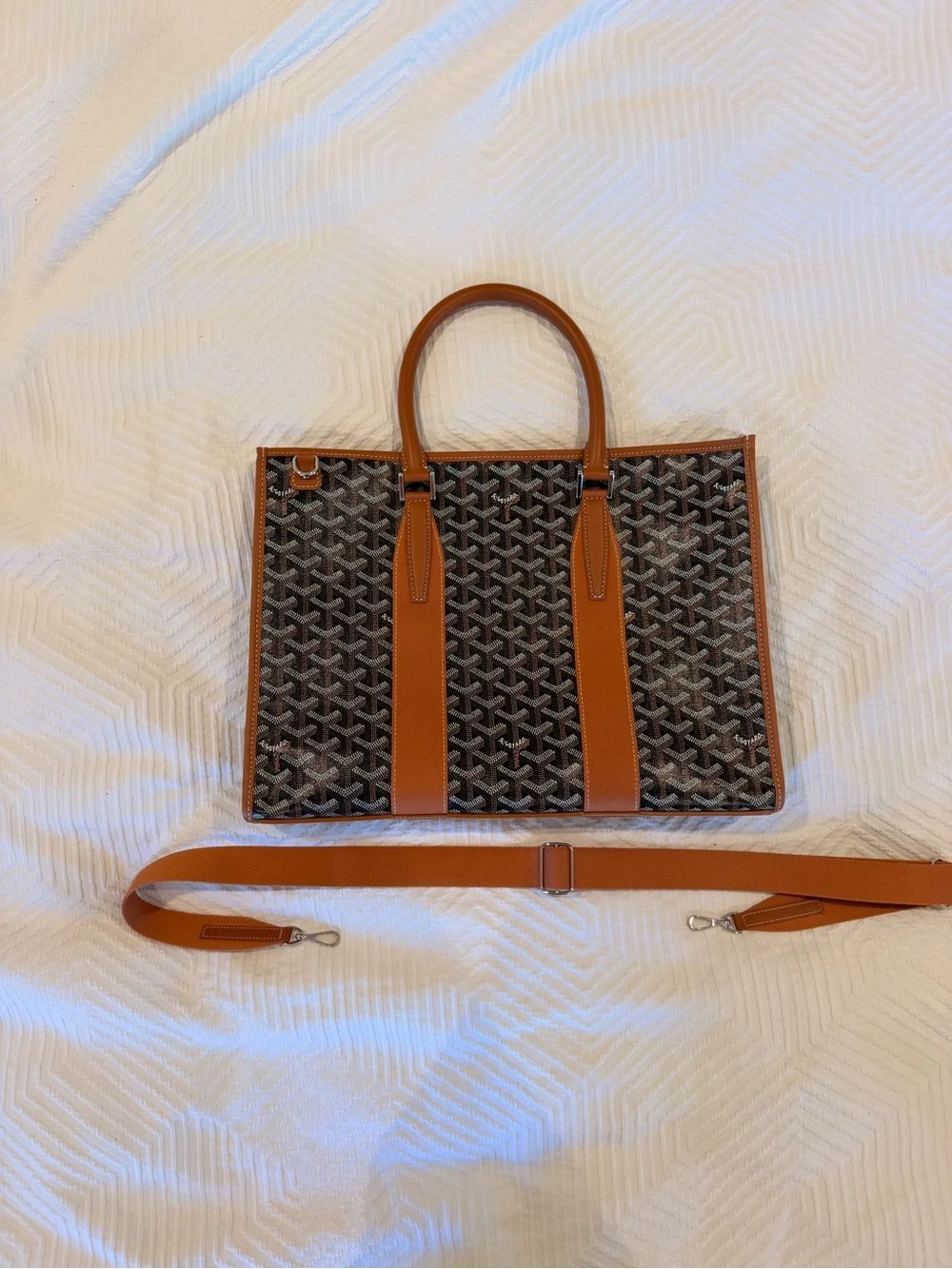 Goyard Morvan document case with strap - Barely used